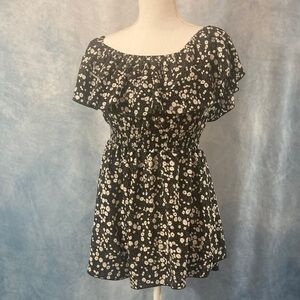 SHEIN XS Black and White Floral Romper Off Shoulder Design Elastic Waist Flowy